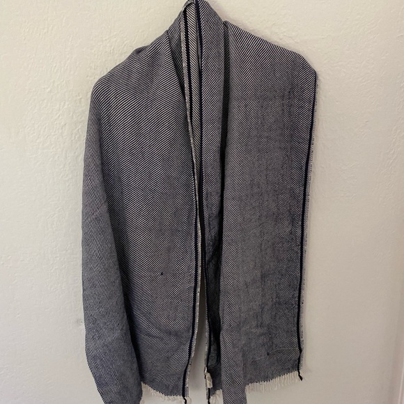 Indigo hand loom scarf - Picture 2 of 7